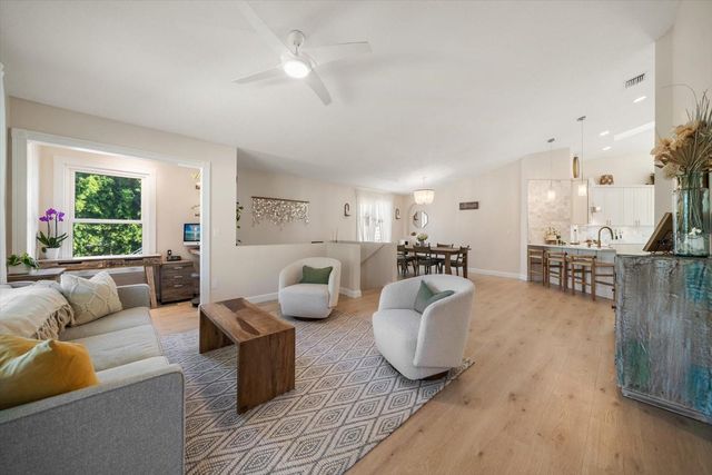 109 PETERSON LANE, Palm Harbor, FL 34683