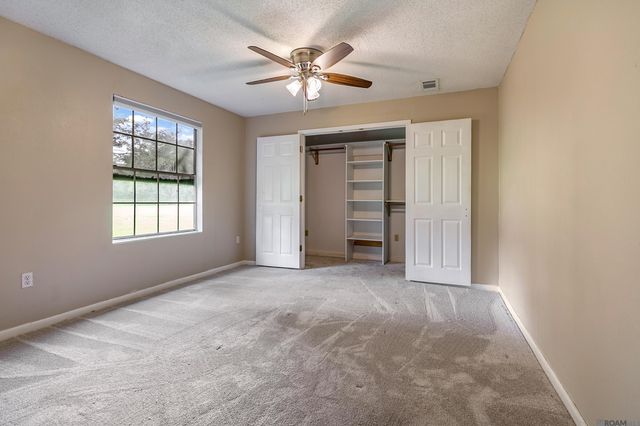 5519 Elm Grove Rd, Port Allen, LA 70767