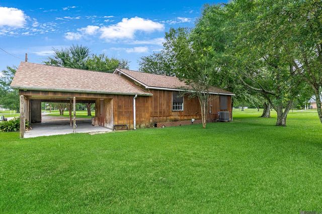 5519 Elm Grove Rd, Port Allen, LA 70767