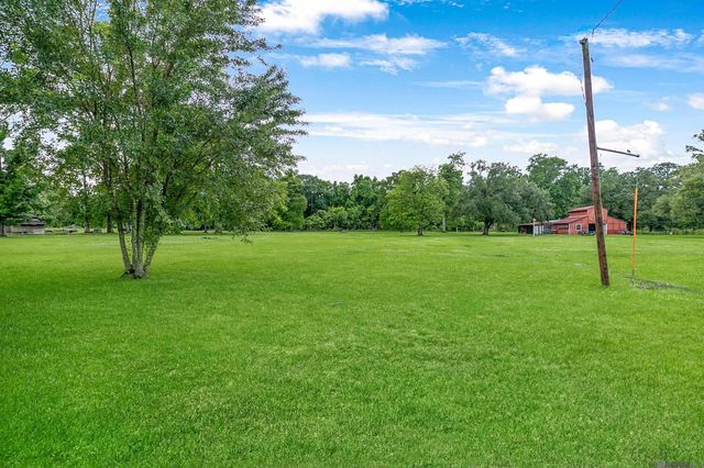 5519 Elm Grove Rd, Port Allen, LA 70767