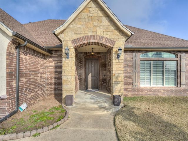 509 Cantebury Drive, Tuttle, OK 73089