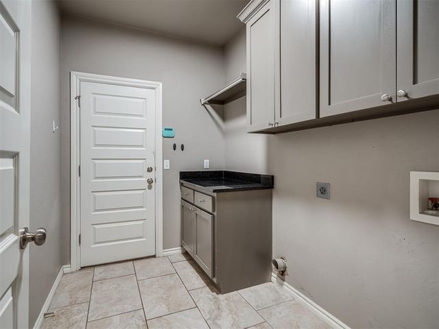 509 Cantebury Drive, Tuttle, OK 73089