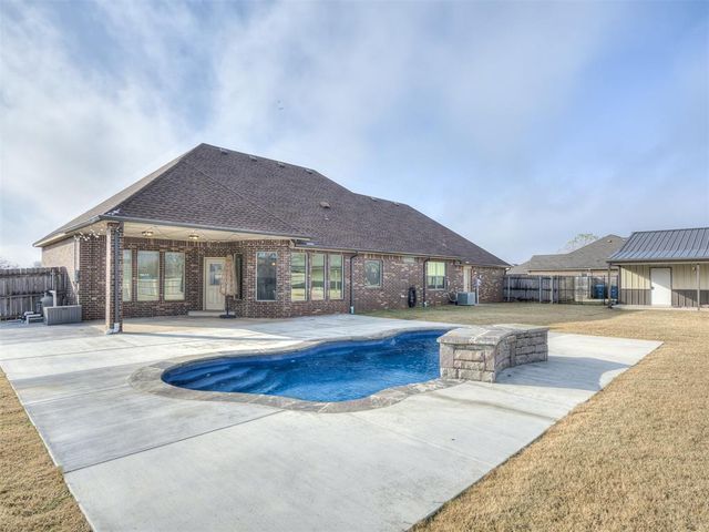 509 Cantebury Drive, Tuttle, OK 73089