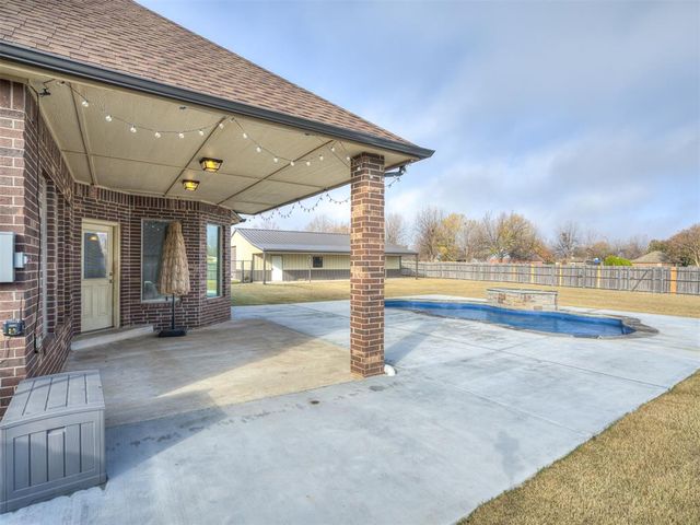 509 Cantebury Drive, Tuttle, OK 73089