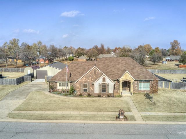 509 Cantebury Drive, Tuttle, OK 73089