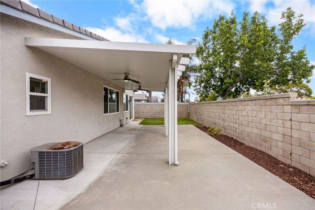 15589 Rockwell Avenue, Fontana, CA 92336