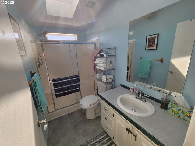 3025 HOLLYRIDGE Loop Ne, Salem, OR 97305