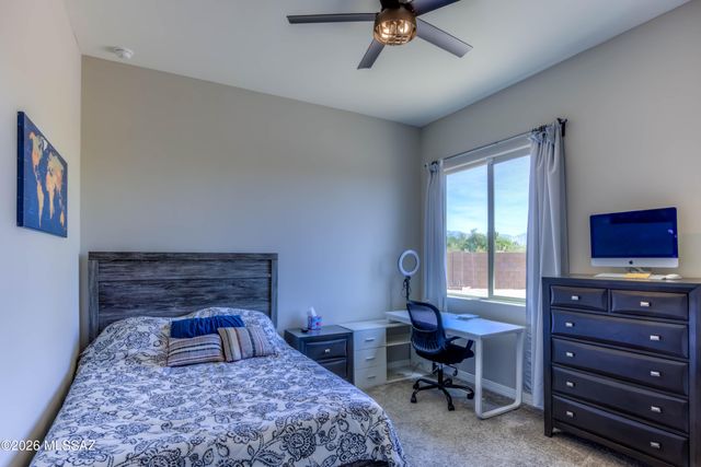 5427 W Windmill Farm, Tucson, AZ 85742