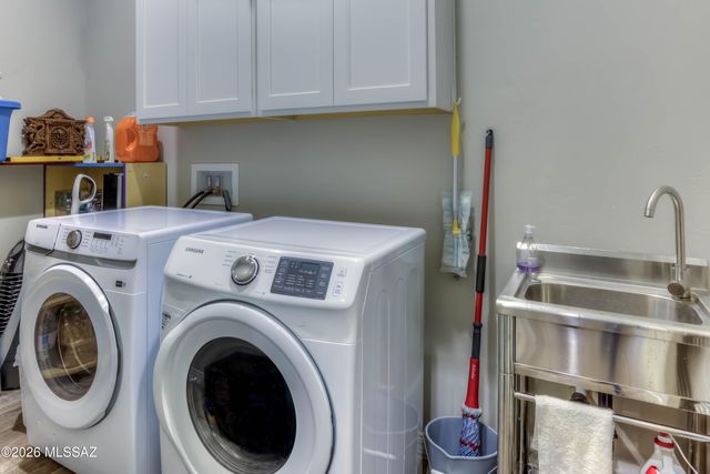 5427 W Windmill Farm, Tucson, AZ 85742