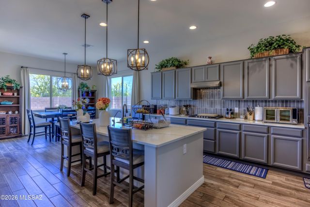 5427 W Windmill Farm, Tucson, AZ 85742