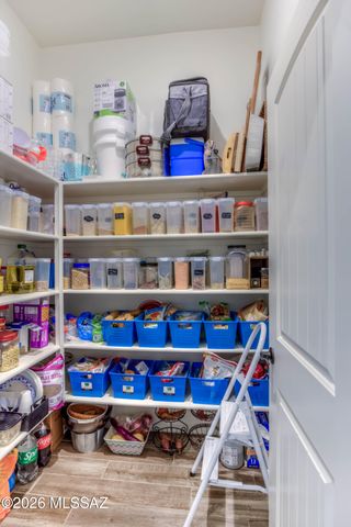 5427 W Windmill Farm, Tucson, AZ 85742