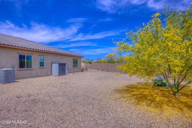 5427 W Windmill Farm, Tucson, AZ 85742