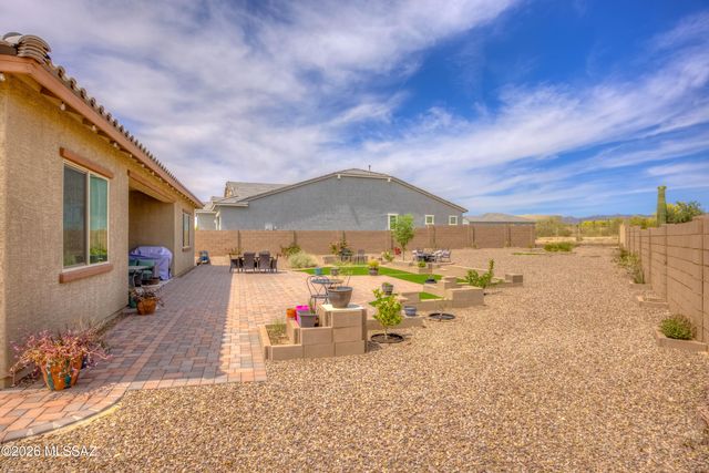5427 W Windmill Farm, Tucson, AZ 85742