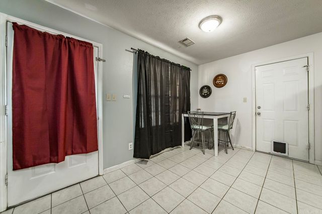 100 E Lauren Road, Searcy, AR 72143