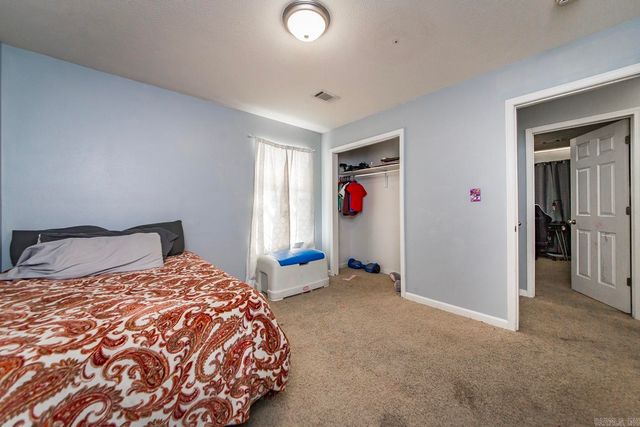 100 E Lauren Road, Searcy, AR 72143