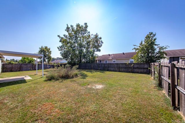 100 E Lauren Road, Searcy, AR 72143