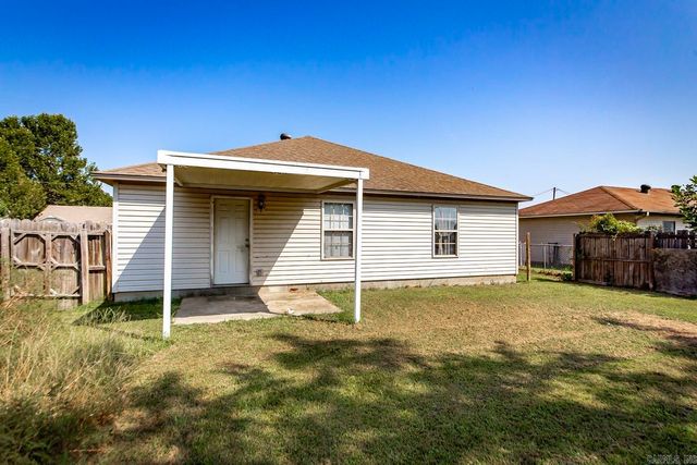 100 E Lauren Road, Searcy, AR 72143