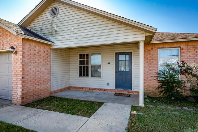 100 E Lauren Road, Searcy, AR 72143