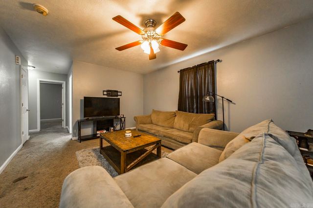 100 E Lauren Road, Searcy, AR 72143