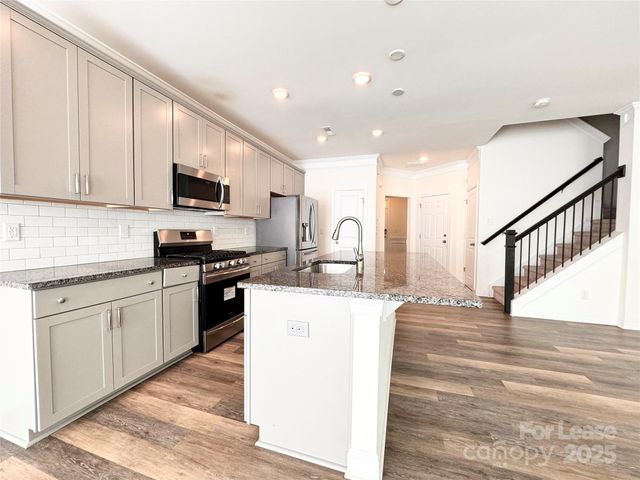 6814 Harris Bay Road, Charlotte, NC 28269