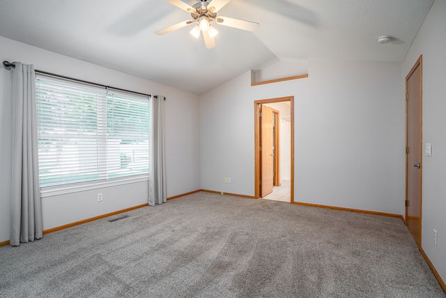 5802 Heather Avenue, Davenport, IA 52807