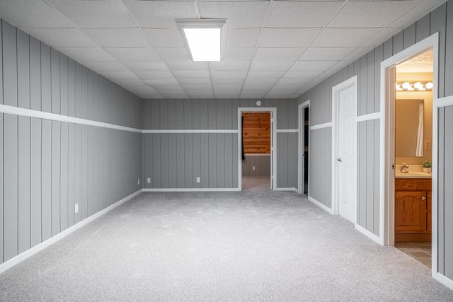 5802 Heather Avenue, Davenport, IA 52807