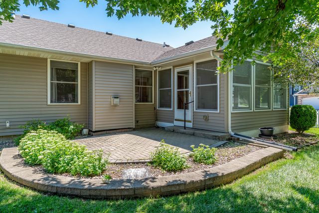 5802 Heather Avenue, Davenport, IA 52807