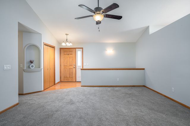 5802 Heather Avenue, Davenport, IA 52807