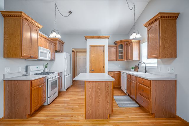 5802 Heather Avenue, Davenport, IA 52807
