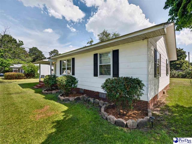 1033 E Carolina Ave, Hartsville, SC 29550