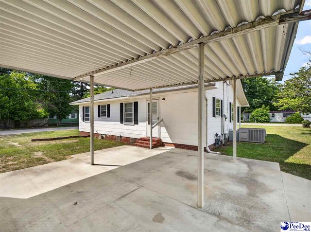 1033 E Carolina Ave, Hartsville, SC 29550