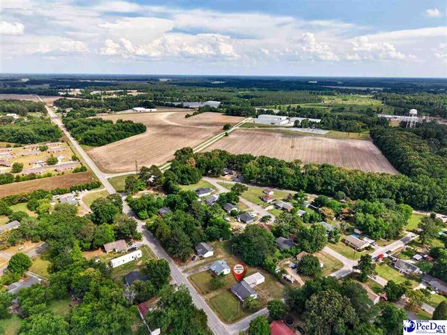 1033 E Carolina Ave, Hartsville, SC 29550