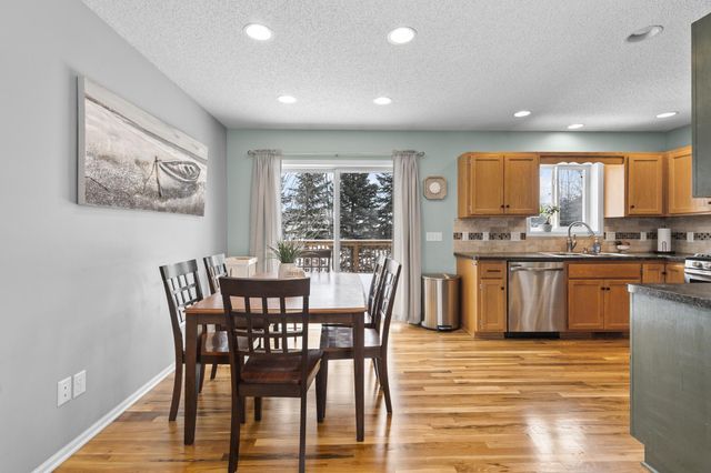 5462 Kalenda Drive NE, Albertville, MN 55301