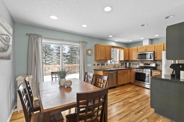 5462 Kalenda Drive NE, Albertville, MN 55301