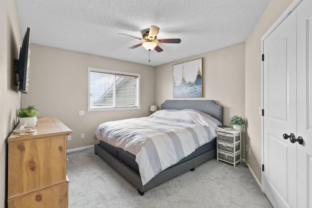 5462 Kalenda Drive NE, Albertville, MN 55301