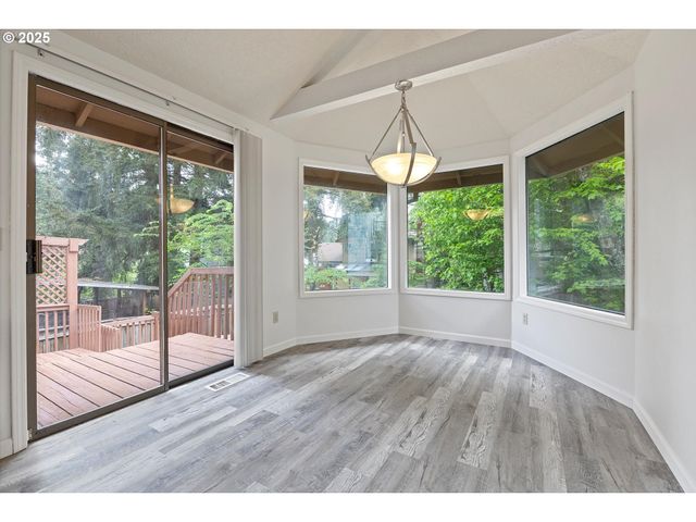 15176 Sw KILCHIS Ct, Beaverton, OR 97007