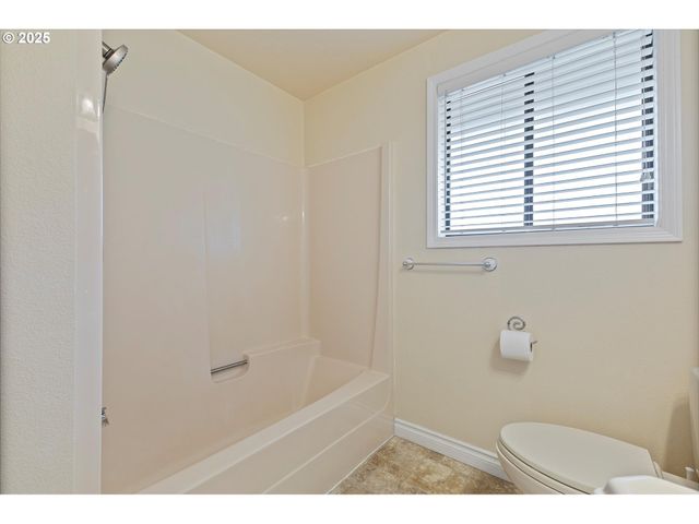 15176 Sw KILCHIS Ct, Beaverton, OR 97007