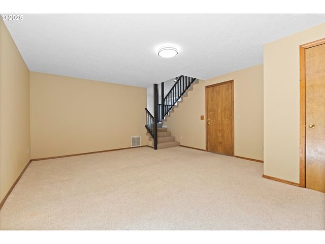 15176 Sw KILCHIS Ct, Beaverton, OR 97007