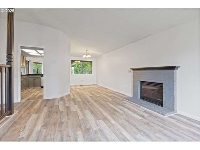 15176 Sw KILCHIS Ct, Beaverton, OR 97007