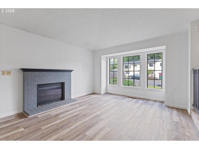 15176 Sw KILCHIS Ct, Beaverton, OR 97007