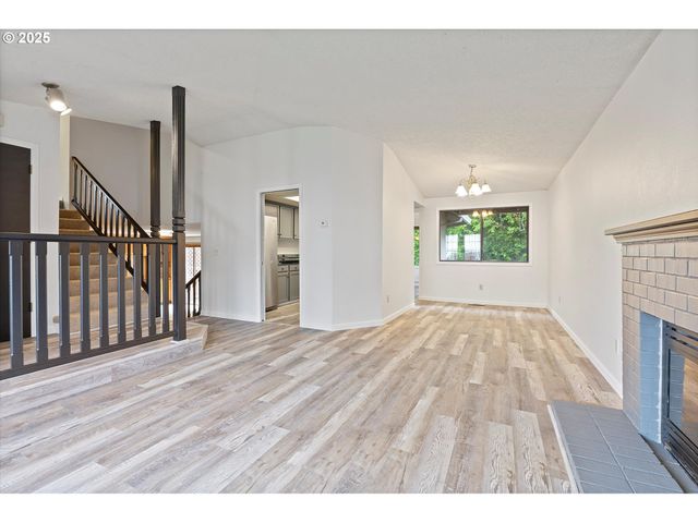 15176 Sw KILCHIS Ct, Beaverton, OR 97007
