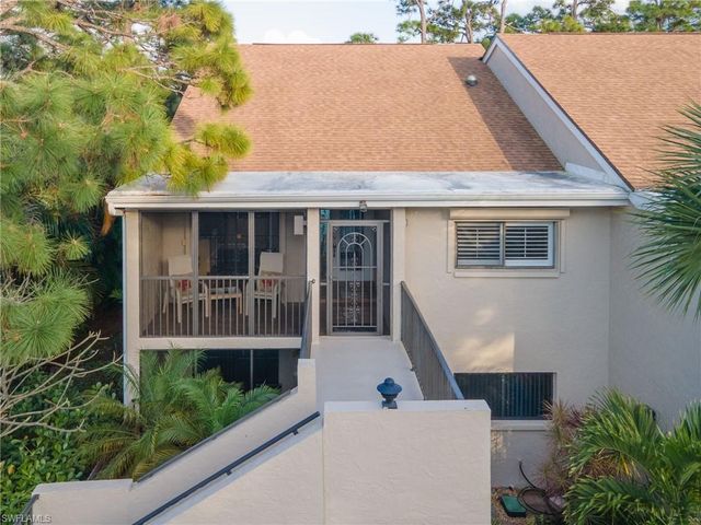 15470 Cedarwood LN 201, Naples, FL 34110