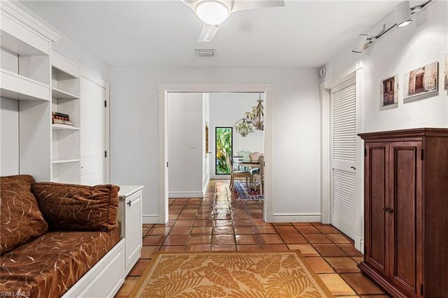 15470 Cedarwood LN 201, Naples, FL 34110