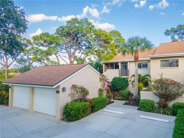 15470 Cedarwood LN 201, Naples, FL 34110