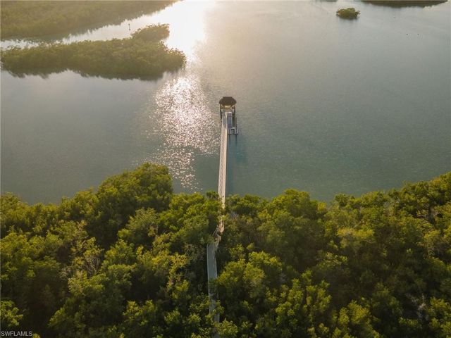 15470 Cedarwood LN 201, Naples, FL 34110