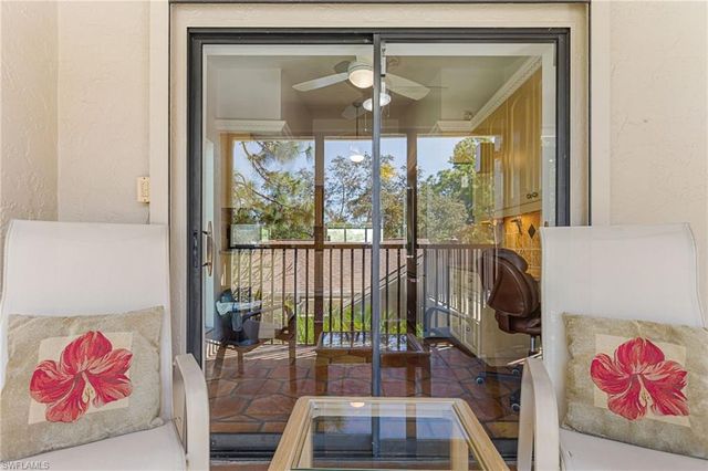 15470 Cedarwood LN 201, Naples, FL 34110