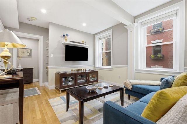 34 Clark St 5, Boston, MA 02109