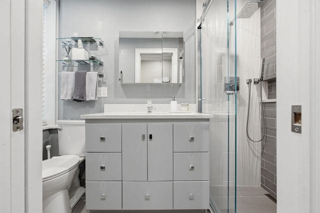 34 Clark St 5, Boston, MA 02109