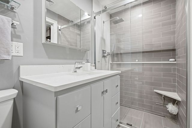 34 Clark St 5, Boston, MA 02109