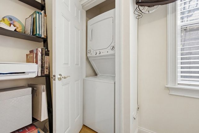 34 Clark St 5, Boston, MA 02109